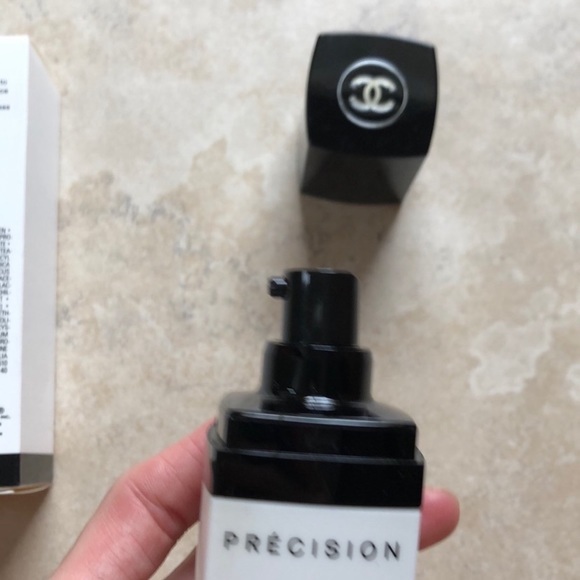 NEW Chanel Precision Anti-Wrinkle Firming Complex - Picture 4 of 5